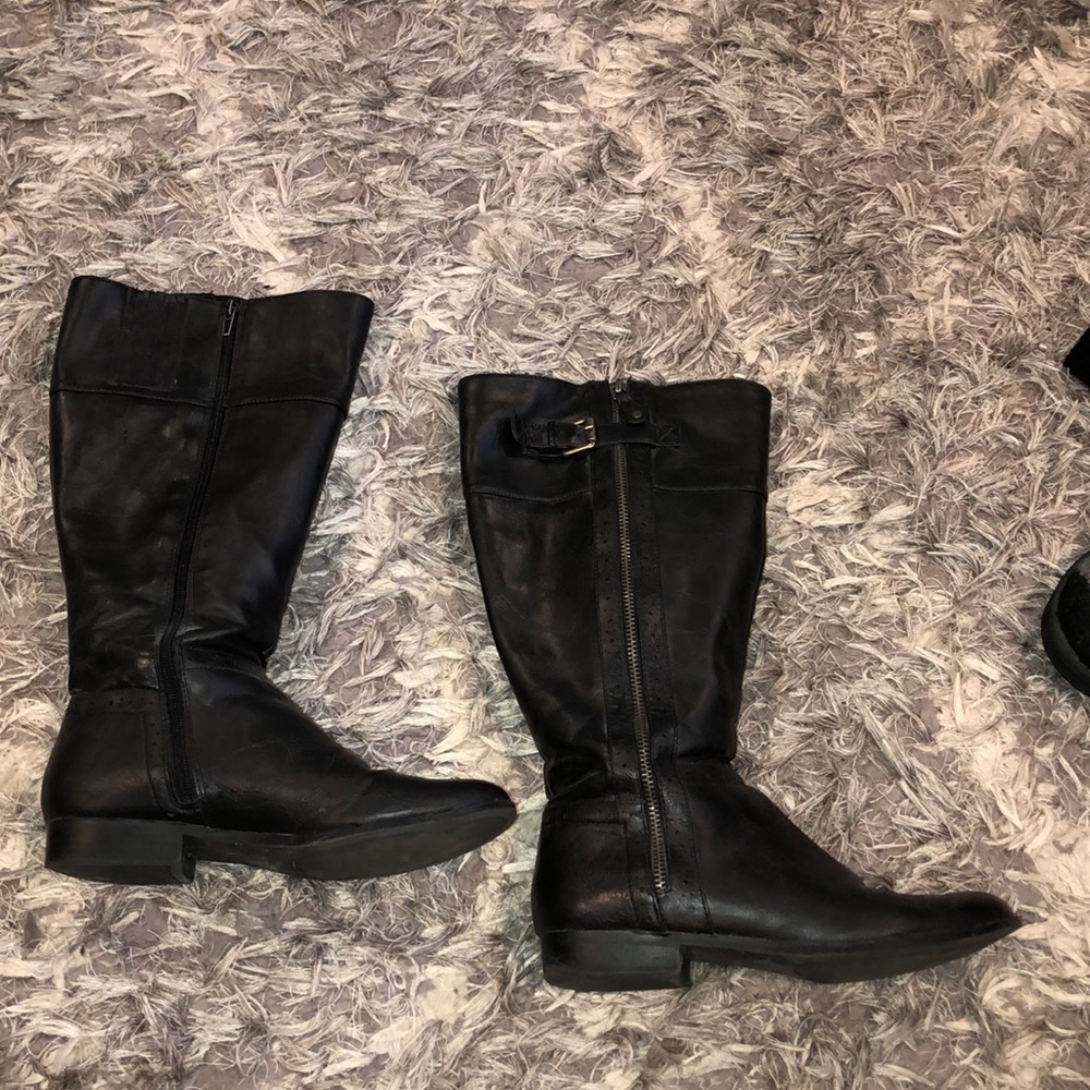 Size 7 black riding boots